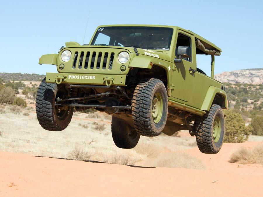  Jeep J8 Sarge Concept 2009 года  (фото 4 из 4)